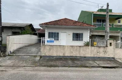 Casa com 2 quartos à venda na Rua das Graviolas, 213, Madri, Palhoça