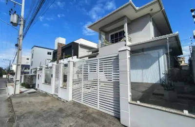 Casa com 3 quartos à venda na Rua Padova, 45, Pagani, Palhoça