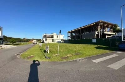 Terreno com 300m2 no condomínio reserva da pedra, palhoça/sc