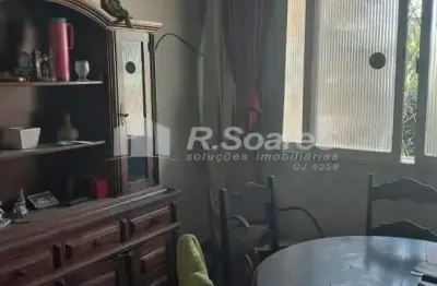 Casa com 2 quartos à venda na rua das rosas, vila valqueire, rio de janeiro, 150 m2 por r$ 700.000