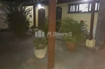 Casa com 3 quartos à venda na rua pico do papagaio, taquara, rio de janeiro, 153 m2 por r$ 700.000
