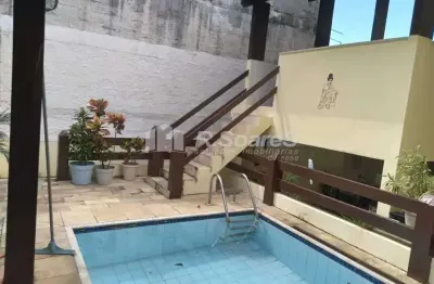 Casa com 3 quartos à venda na Rua Quiririm, Vila Valqueire, Rio de Janeiro