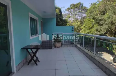 Casa em condomínio fechado com 4 quartos à venda na rua moacir dos santos lima, vila valqueire, rio de janeiro, 198 m2 por r$ 980.000