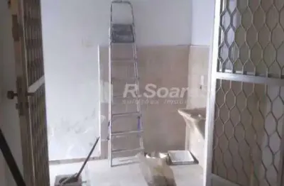 Apartamento com 2 quartos à venda na rua das camélias, vila valqueire, rio de janeiro, 80 m2 por r$ 190.000