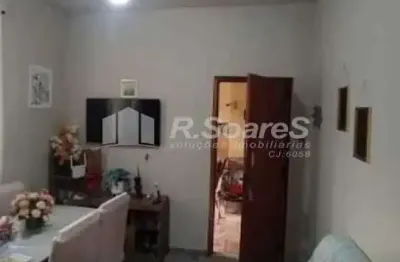 Casa com 2 quartos à venda na rua caiena, bento ribeiro, rio de janeiro, 60 m2 por r$ 130.000