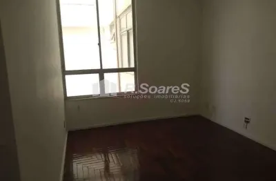 Apartamento com 2 quartos à venda na rua silva pinto, vila isabel, rio de janeiro, 75 m2 por r$ 270.000