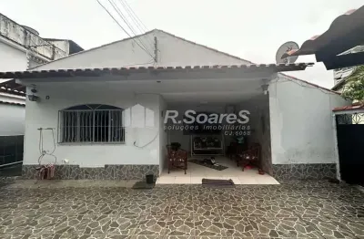 Casa com 3 quartos à venda na rua capitão menezes, praça seca, rio de janeiro, 1462 m2 por r$ 760.000