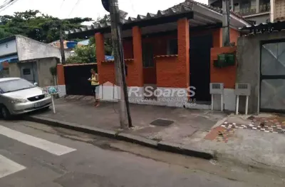 Casa com 2 quartos à venda na rua mongólia, bangu, rio de janeiro, 240 m2 por r$ 538.000
