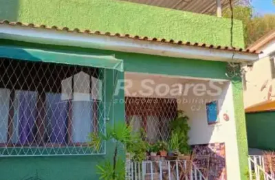 Casa com 3 quartos à venda na rua guaranésia, vila valqueire, rio de janeiro, 8635 m2 por r$ 2.500.000
