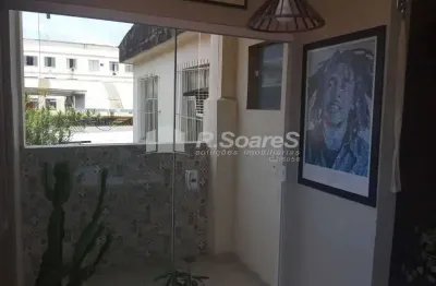 Apartamento com 1 quarto à venda na Rua das Camélias, Vila Valqueire, Rio de Janeiro