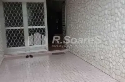 Casa com 4 quartos à venda na rua jerônimo pinto, campinho, rio de janeiro, 327 m2 por r$ 550.000