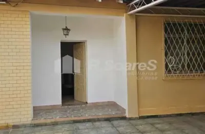 Casa com 2 quartos à venda na rua olímpio de castro, jardim sulacap, rio de janeiro, 177 m2 por r$ 630.000