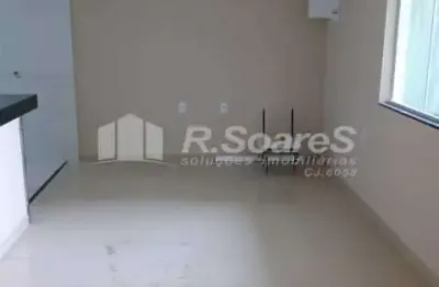 Casa com 2 quartos à venda na rua margarida de andrade, piedade, rio de janeiro, 70 m2 por r$ 275.000