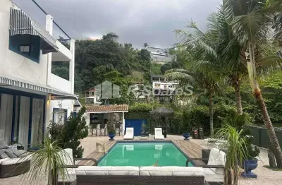 Casa em condomínio fechado com 3 quartos à venda na praia dos amores, barra da tijuca, rio de janeiro, 165 m2 por r$ 4.680.000