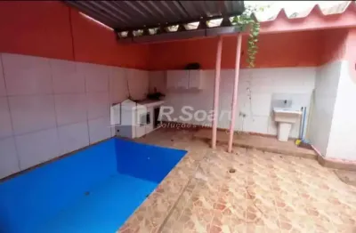 Casa com 3 quartos à venda na rua expedito ribeiro dos santos, bangu, rio de janeiro, 105 m2 por r$ 240.000