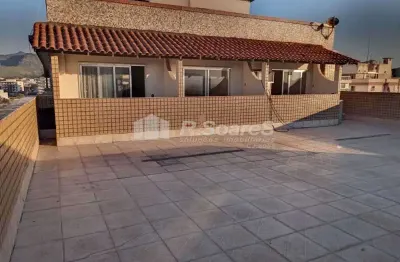 Cobertura linear com 03 quartos, sendo 01 suíte, 02 vagas, 101m2 em Vila Valqueire, rua das Dálias.