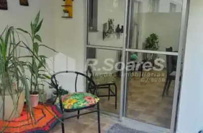 Apartamento com 2 quartos à venda na rua josué de barros, campo grande, rio de janeiro, 60 m2 por r$ 250.000