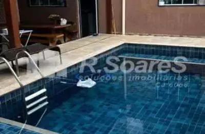 Casa com 3 quartos à venda na rua das rosas, vila valqueire, rio de janeiro, 200 m2 por r$ 1.050.000