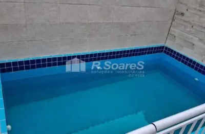 Casa em condomínio fechado com 2 quartos à venda na avenida carlos pontes, jardim sulacap, rio de janeiro, 150 m2 por r$ 380.000