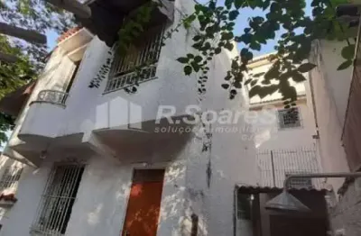 Casa com 3 quartos à venda na rua henrique morize, grajaú, rio de janeiro, 220 m2 por r$ 780.000