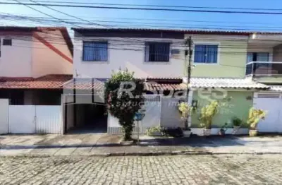 Casa com 3 quartos à venda na avenida brasil, bangu, rio de janeiro, 84 m2 por r$ 400.000