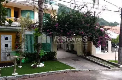 Casa em condomínio fechado com 4 quartos à venda na rua moacir dos santos lima, vila valqueire, rio de janeiro, 400 m2 por r$ 1.380.000