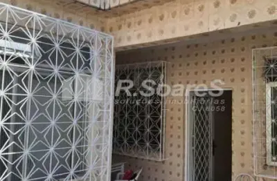 Casa com 2 quartos à venda na rua manacéa, madureira, rio de janeiro, 109 m2 por r$ 290.000