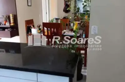 Apartamento com 2 quartos à venda na rua comendador pinto, campinho, rio de janeiro, 45 m2 por r$ 180.000
