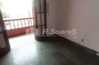 Casa com 2 quartos à venda na rua doutor bernardino, praça seca, rio de janeiro, 58 m2 por r$ 210.000