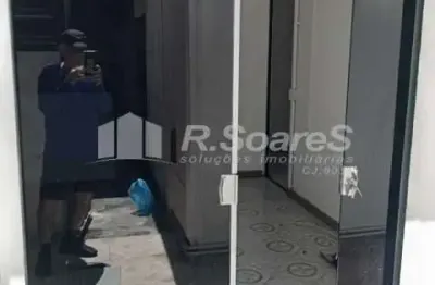 Casa com 2 quartos à venda na Rua Alagoinha, Jardim Sulacap, Rio de Janeiro