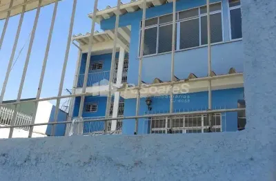 Prédio com 2 salas para alugar na Rua Alves do Vale, Vila Valqueire, Rio de Janeiro