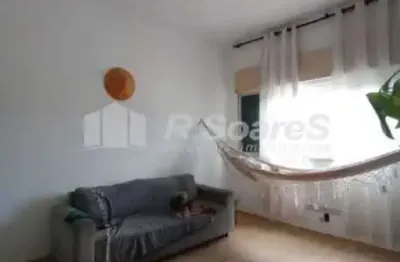 Apartamento com sala e um quarto, com vaga, Rua Silva Pinto, Vila Isabel