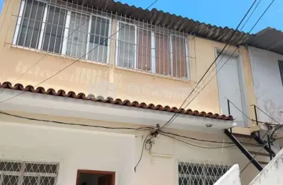 Casa com 2 quartos para alugar na Rua Ana Teles, Campinho, Rio de Janeiro