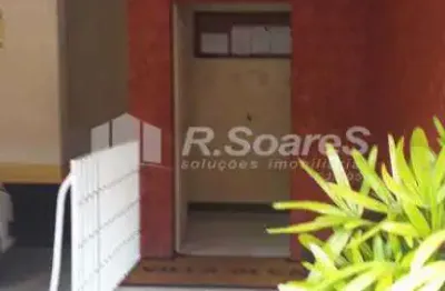 Apartamento com 2 quartos à venda na rua capitão menezes, praça seca, rio de janeiro, 60 m2 por r$ 160.000