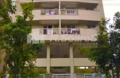 Apartamento com dois quartos sendo uma suíte e garagem em praça seca.