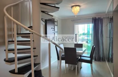 Apto duplex - ultimo andar com 108m2 de área útil - semimobiliado. proximidades do quartel do boqueirão e supermercado jacomar.