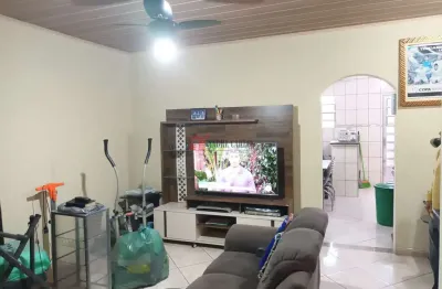 Casa comercial à venda no Parque Santa Teresa, Carapicuíba 