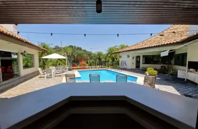 Casa em condomínio fechado com 4 quartos para alugar na Chácara Granja Velha, Cotia 