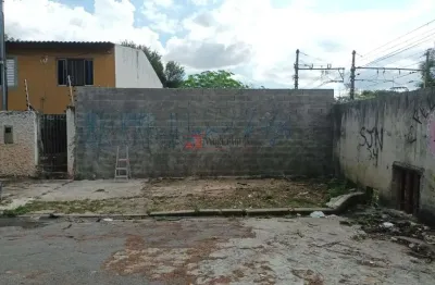Terreno à venda no Quitaúna, Osasco 