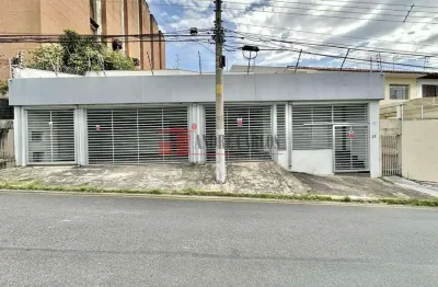 Casa comercial à venda no Jardim Nomura, Cotia 