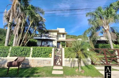 Casa com 3 quartos à venda na Rua Joaquina Abreu Araujo, 129, Centro, Garopaba