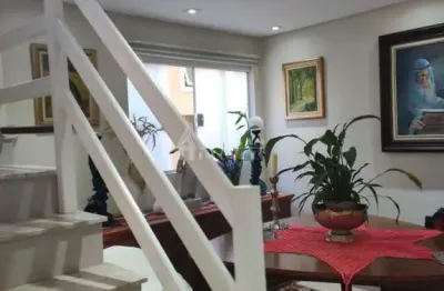 Casa com 3 quartos à venda na Rua Gagliari, Jardim Caiapia, Cotia