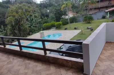 Chácara / sítio com 6 quartos à venda no parque maringá, arujá  por r$ 1.099.000