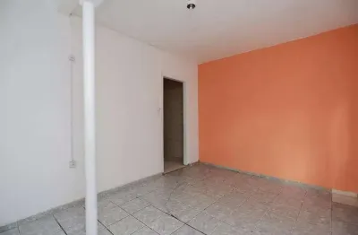 Casa com 2 quartos para alugar na vila santa maria, são paulo , 100 m2 por r$ 1.800