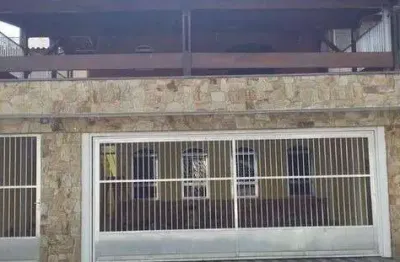 Casa com 3 quartos à venda na Vila Galvão, Guarulhos , 263 m2 por R$ 850.000