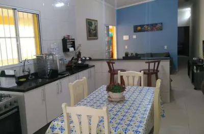 Casa em condomínio fechado com 2 quartos à venda no jardim umuarama, itanhaém  por r$ 290.000