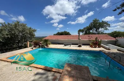 Bela chácara no estilo rustico com linda vista panorâmica para locação