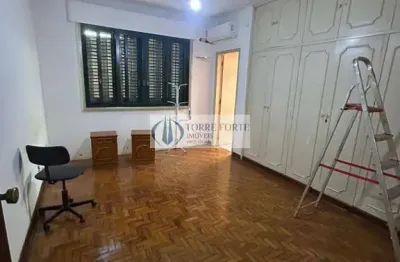 Casa com 3 dormitorios e 4 vagas de garagem na cidade mãe do céu.