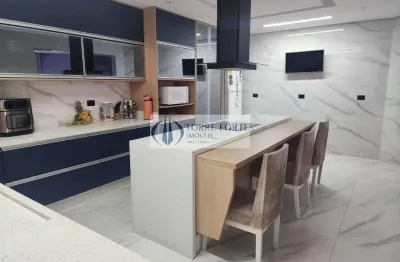 Sobrado com 3 quartos 2 suites , picina ,5 vagas no parque do carmo.