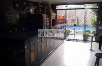 Linda casa com 3 suítes e  piscina no jardim imperador 